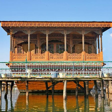 De Laila House Boat By Sterling Hotel Srīnagar Екстериор снимка
