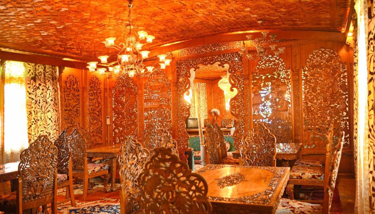 De Laila House Boat By Sterling Hotel Srīnagar Екстериор снимка