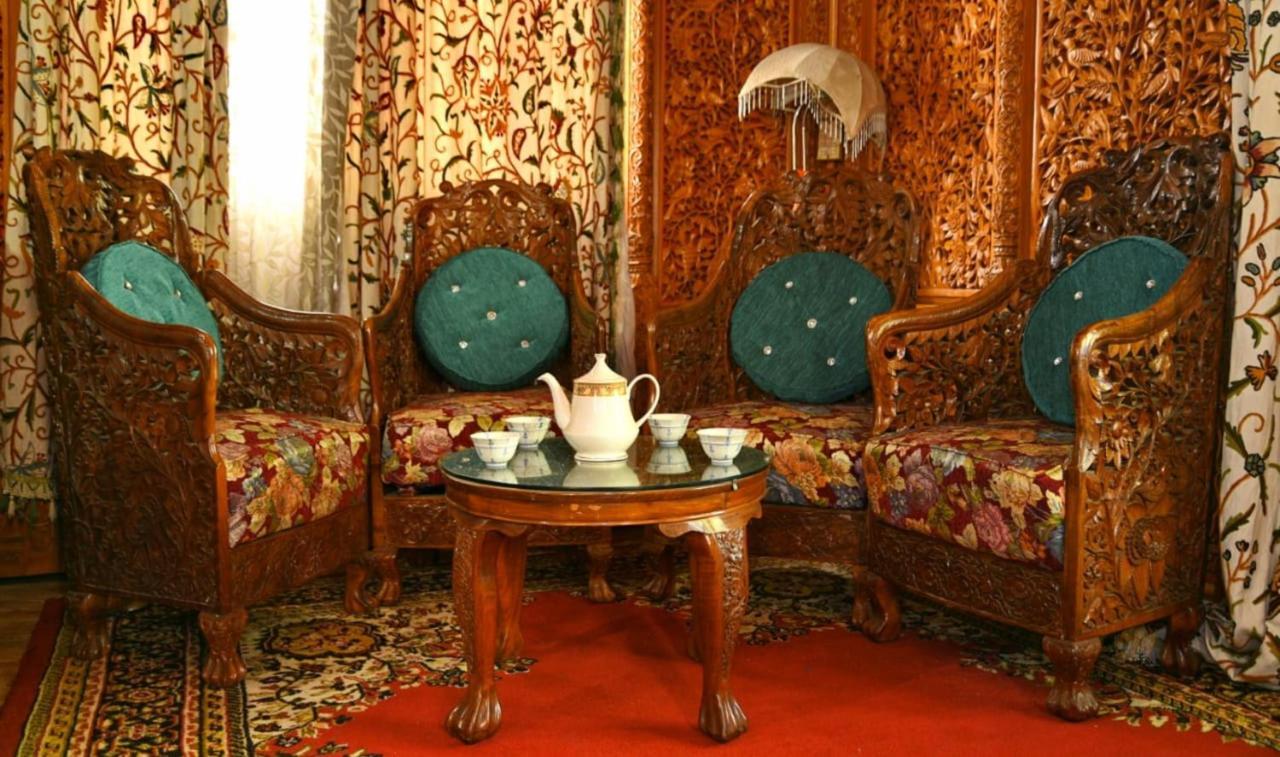 De Laila House Boat By Sterling Hotel Srīnagar Екстериор снимка
